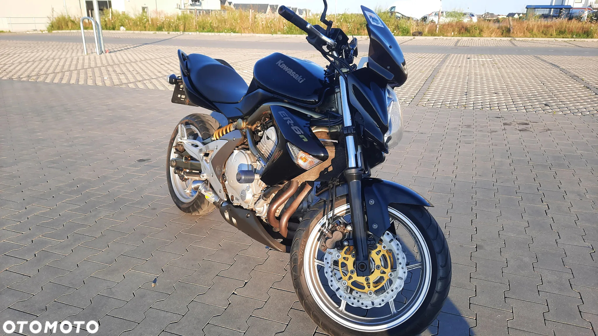 Kawasaki ER - 17