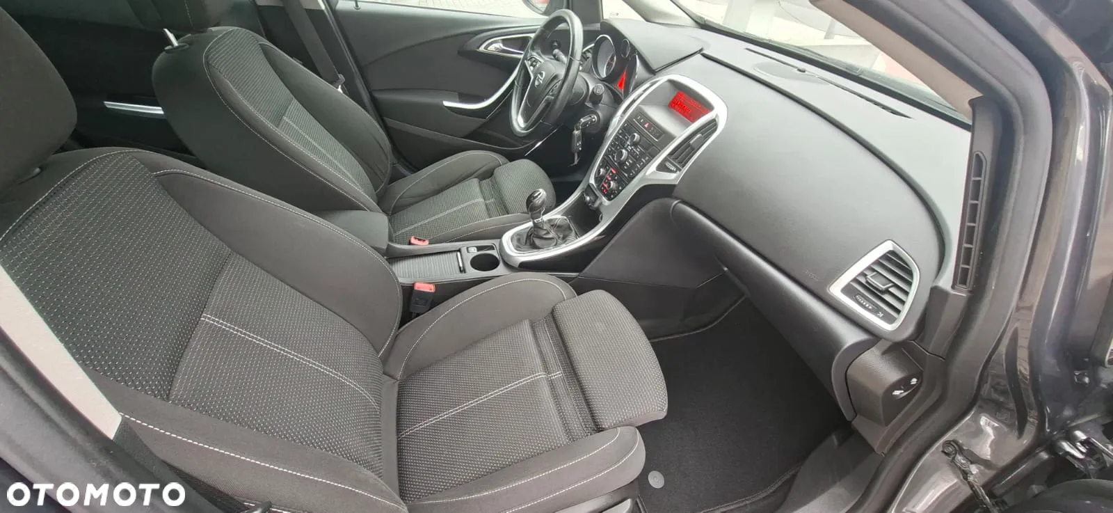 Opel Astra 1.6 Turbo Sports Tourer - 8