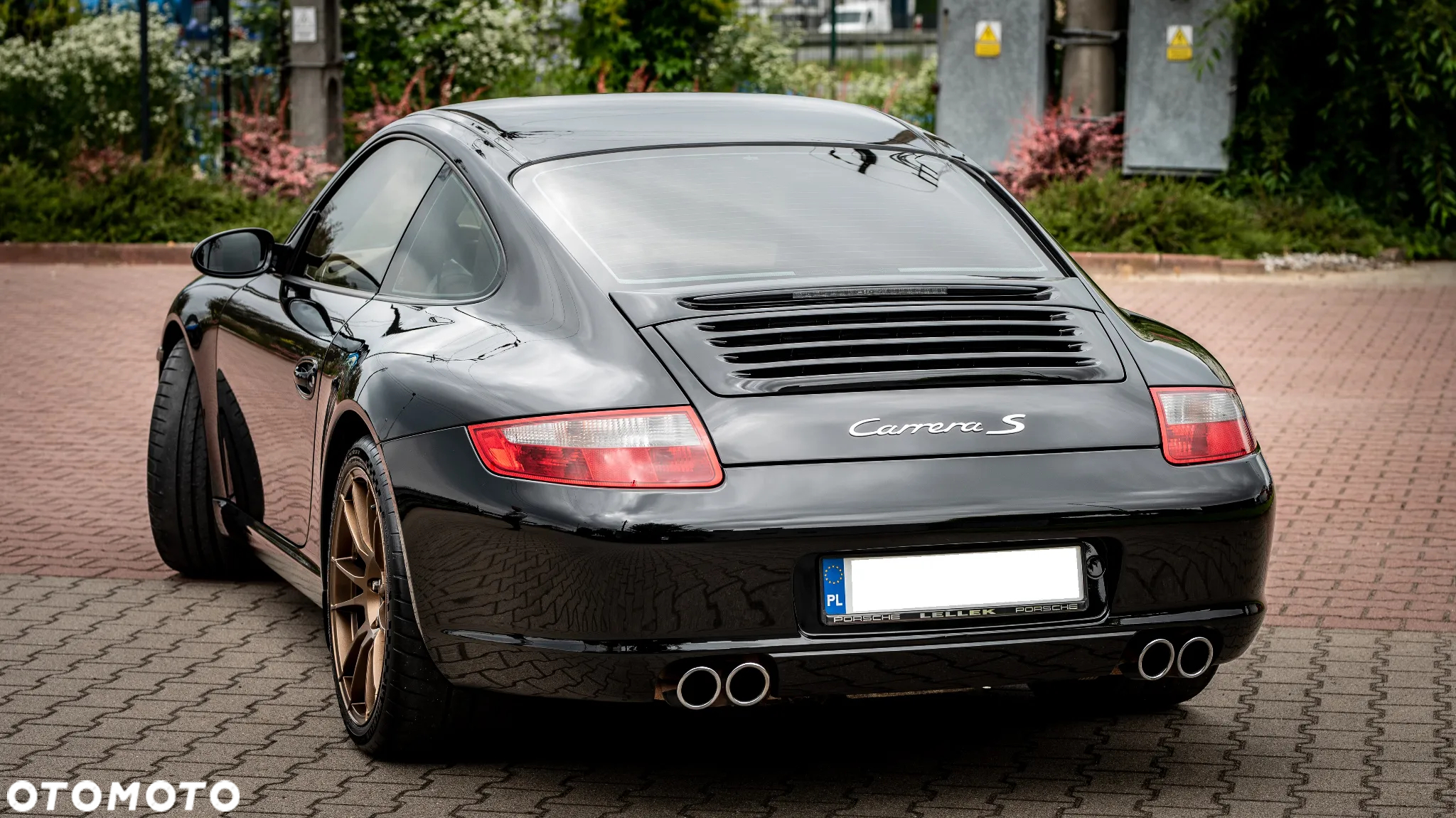 Porsche 911 Carrera S - 2