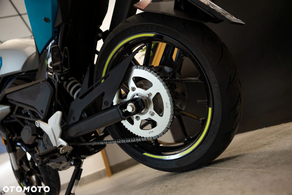 CFMoto NK - 12