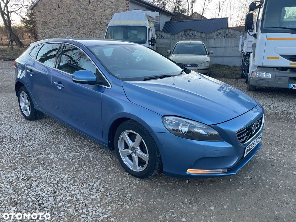 Volvo V40 D2 - 4