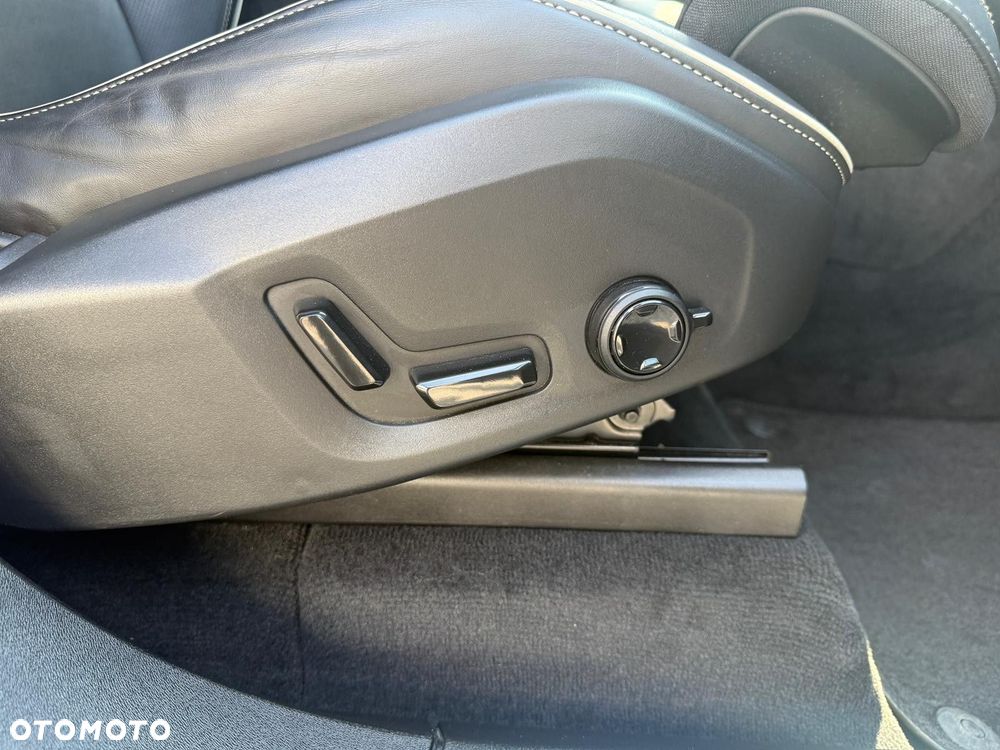 Volvo XC 90 - 34