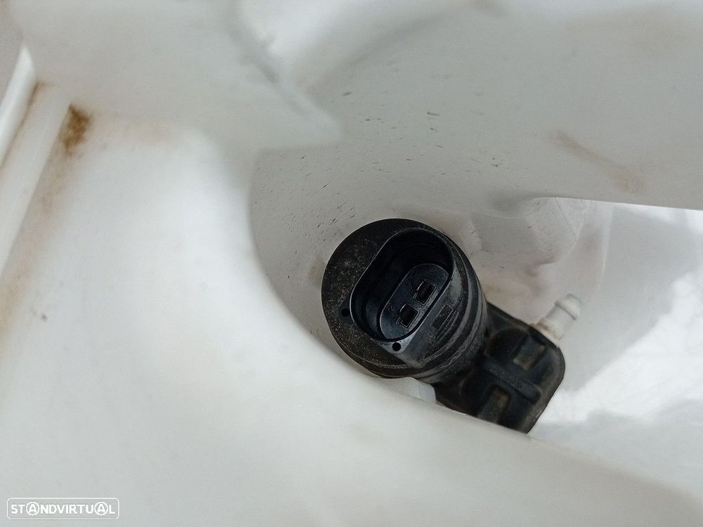 Reservatório / depósito água limpa vidros VOLKSWAGEN Tiguan (AD1, AX1) - 3