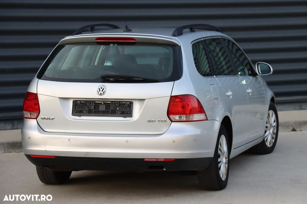 Volkswagen Golf 2.0 TDI DPF BlueMotion Technology Team - 12