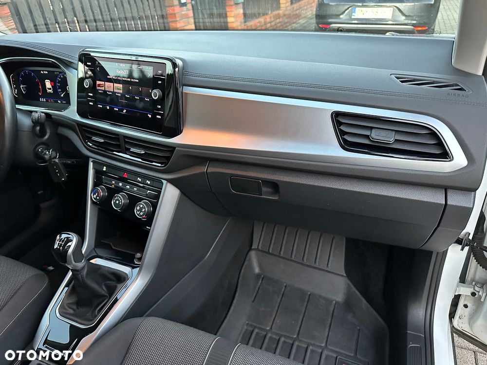 Volkswagen T-Roc 1.5 TSI Life - 16