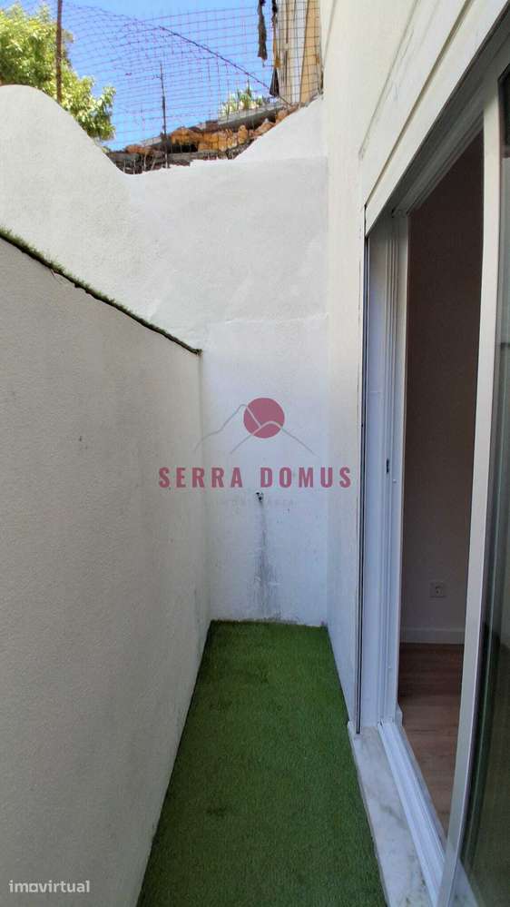 Apartamento T1+1 de 46 m² com logradouro de 20 m² em Sacavém - Grande imagem: 5/23