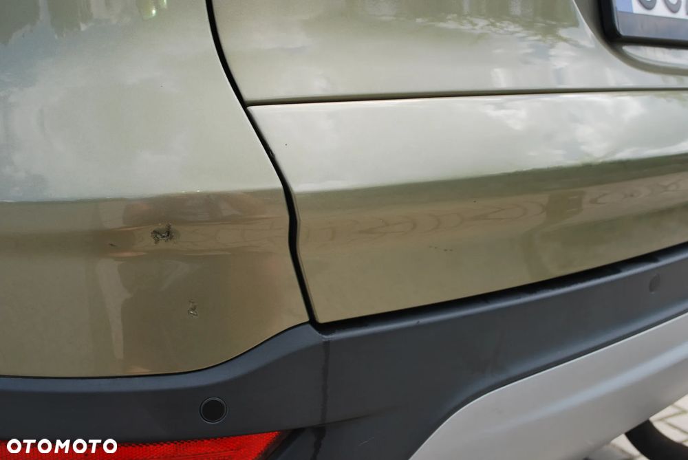 Ford Kuga 2.0 TDCi 2x4 Titanium - 14