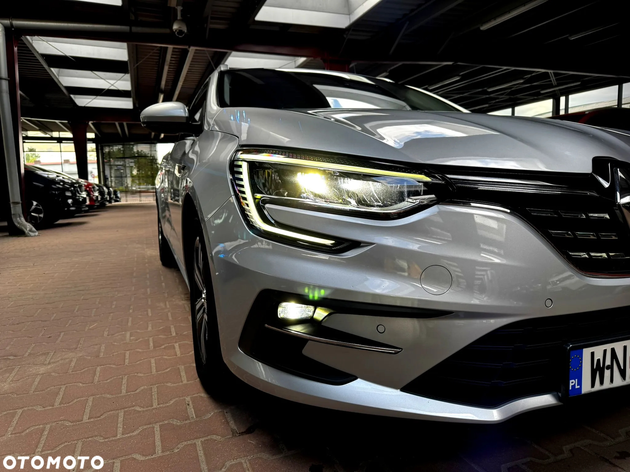 Renault Megane 1.3 TCe FAP Intens EDC - 9