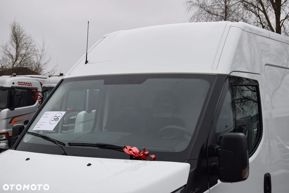 Iveco DAILY 35S12 / 2.3 - 120 KM / DOSTAWCZE / BLASZAK / KLIMA / TEMPOMAT / KLIMA / TRYB CITY / SERWISOWANY / SPROWADZONY Z NIEMIEC - 10