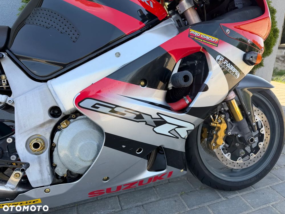 Suzuki GSX-R - 16