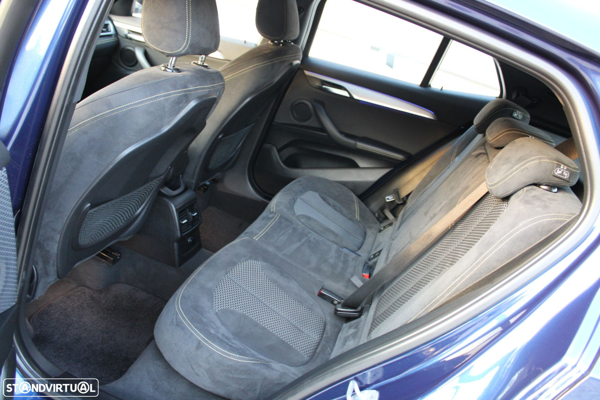 BMW X2 18 d sDrive Auto Pack M - 18