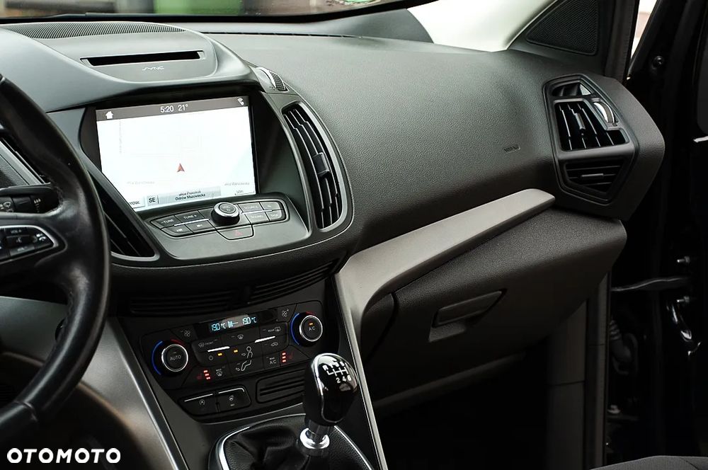 Ford Kuga 2.0 TDCi FWD Titanium Plus - 31