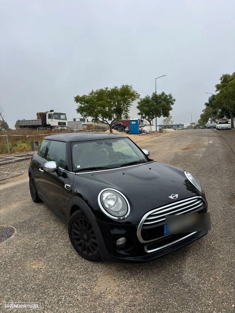 MINI 3 Portas Cooper D - 2