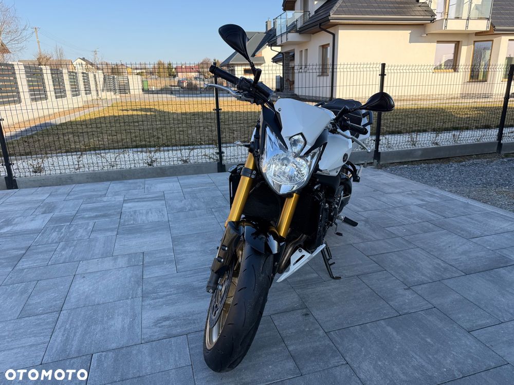 Yamaha FZ8 - 7