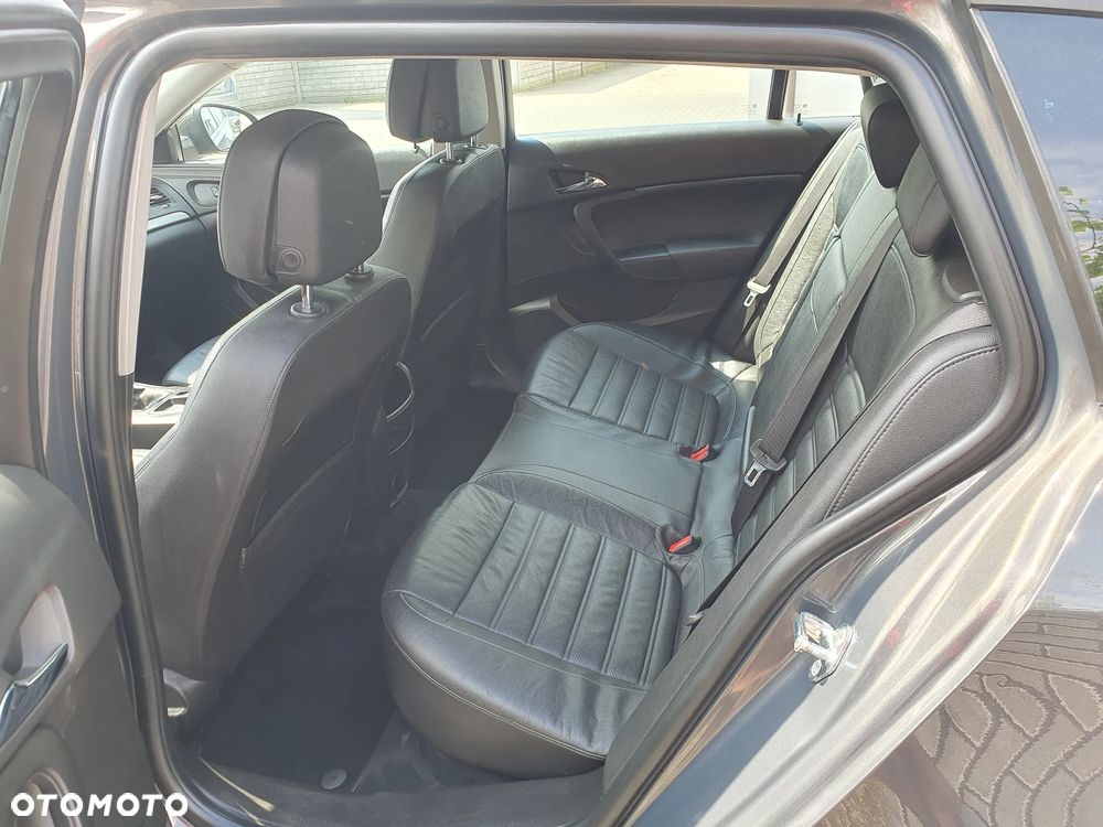 Opel Insignia - 29