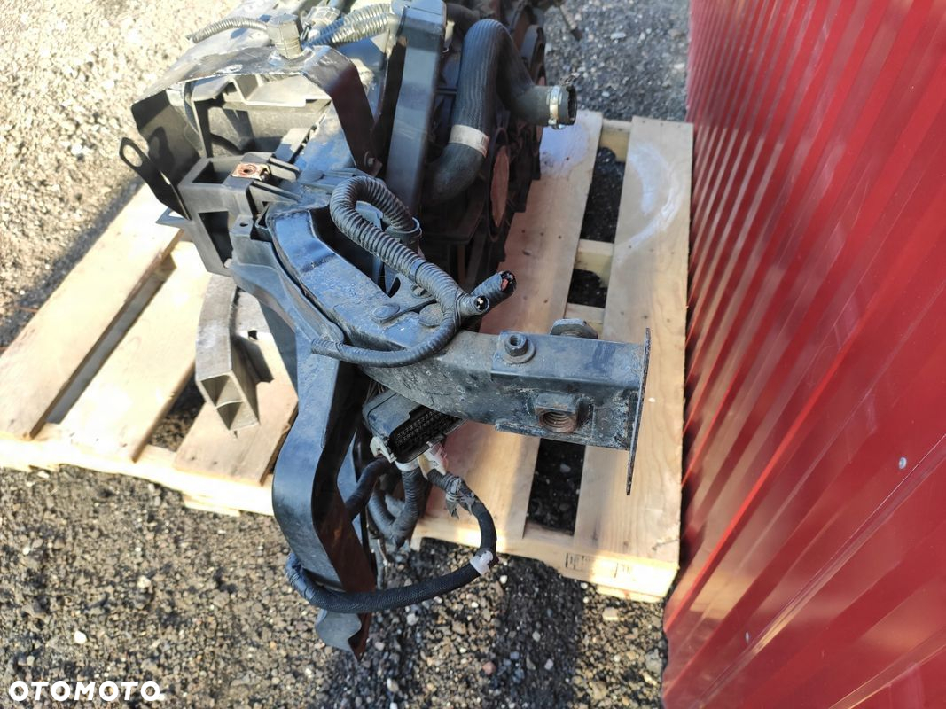 JEEP CHEROKEE KL 2.0 CRD PAS PRZEDNI BELKA CHŁODNICE WENTYLATOR KOMPLET - 4