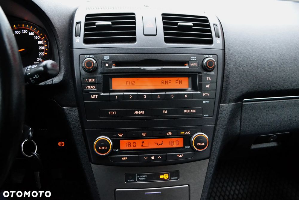 Toyota Avensis 2.0 D-4D Team - 16