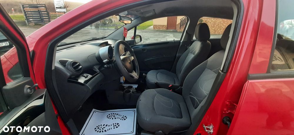 Chevrolet Spark - 34