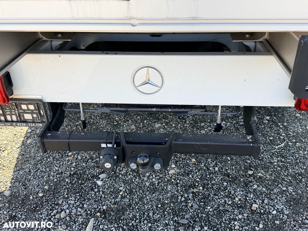 Mercedes-Benz Sprinter 317 - 12