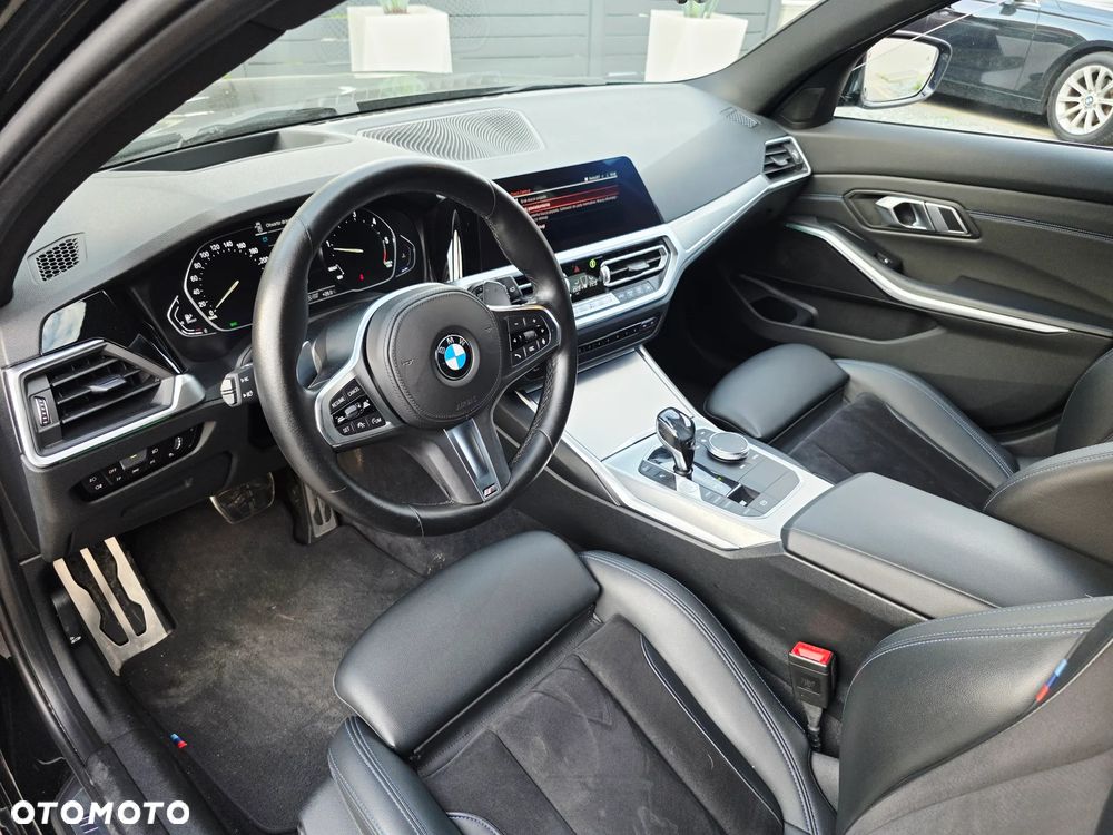 BMW Seria 3 320d Edition M Sport Shadow - 21