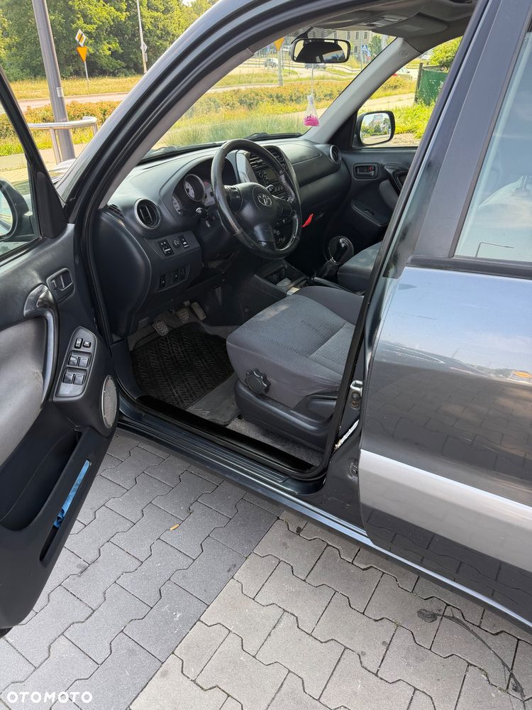 Toyota RAV4 2.0 D-4D 4x4 - 8