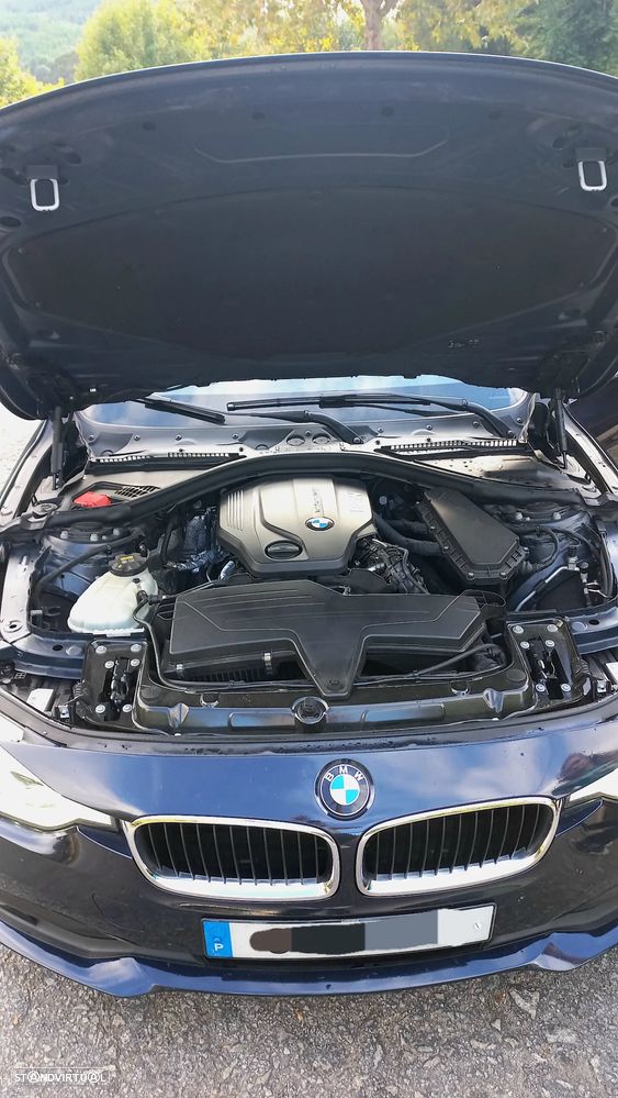 BMW 318 d Touring - 10