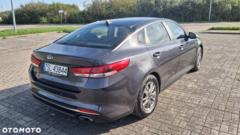 Kia Optima - 4