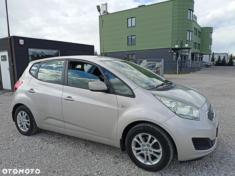 Kia Venga - 6