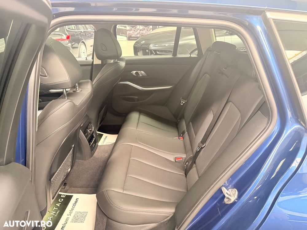 BMW Seria 3 320d xDrive AT MHEV - 14