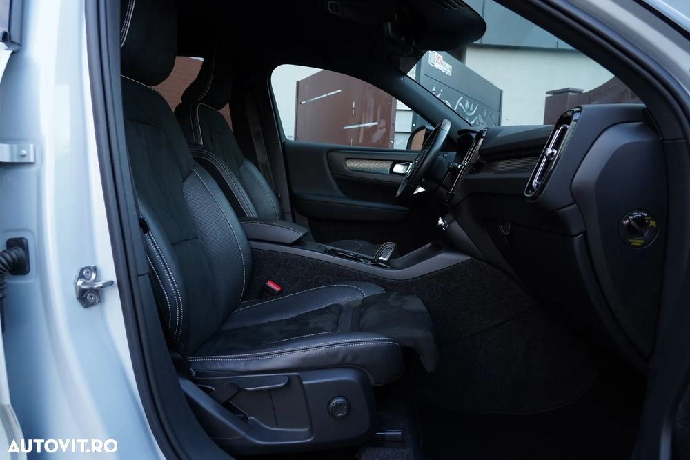 Volvo XC 40 D4 AWD Geartronic R-Design - 8