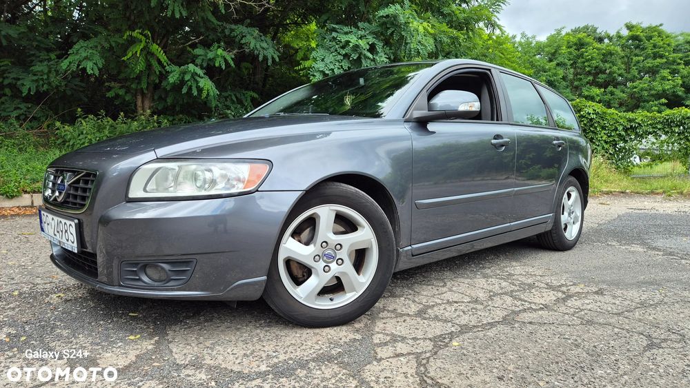 Volvo V50 DPF D2 Momentum - 1