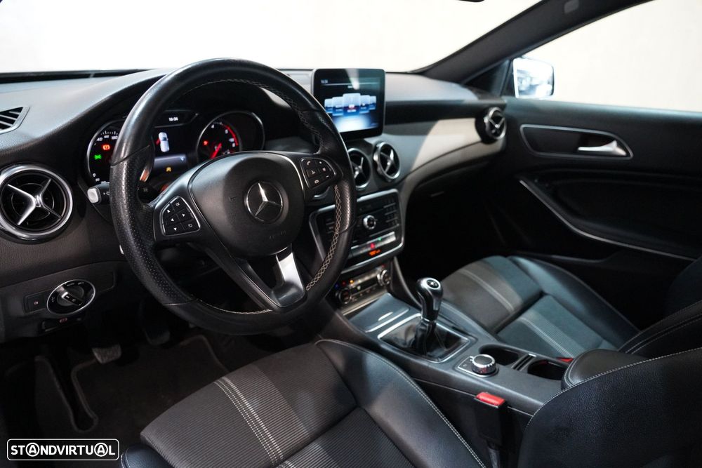 Mercedes-Benz GLA 180 d - 7