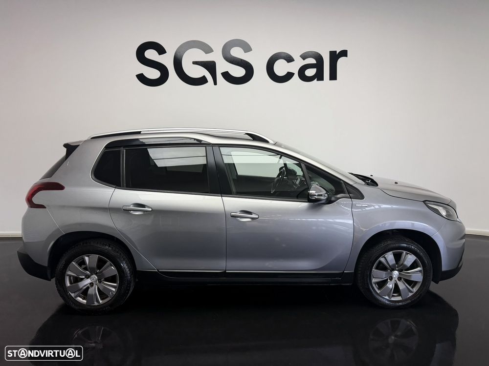 Peugeot 2008 1.2 PureTech Style - 6