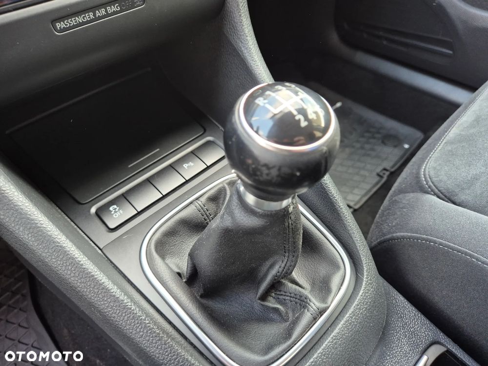 Volkswagen Golf 1.4 TSI BMT Comfortline - 37