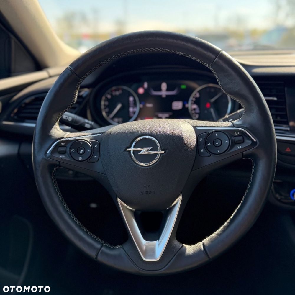 Opel Insignia - 24