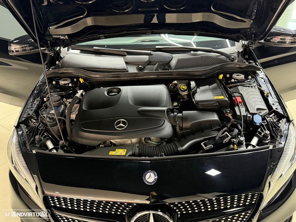Mercedes-Benz A 180 AMG Line - 30