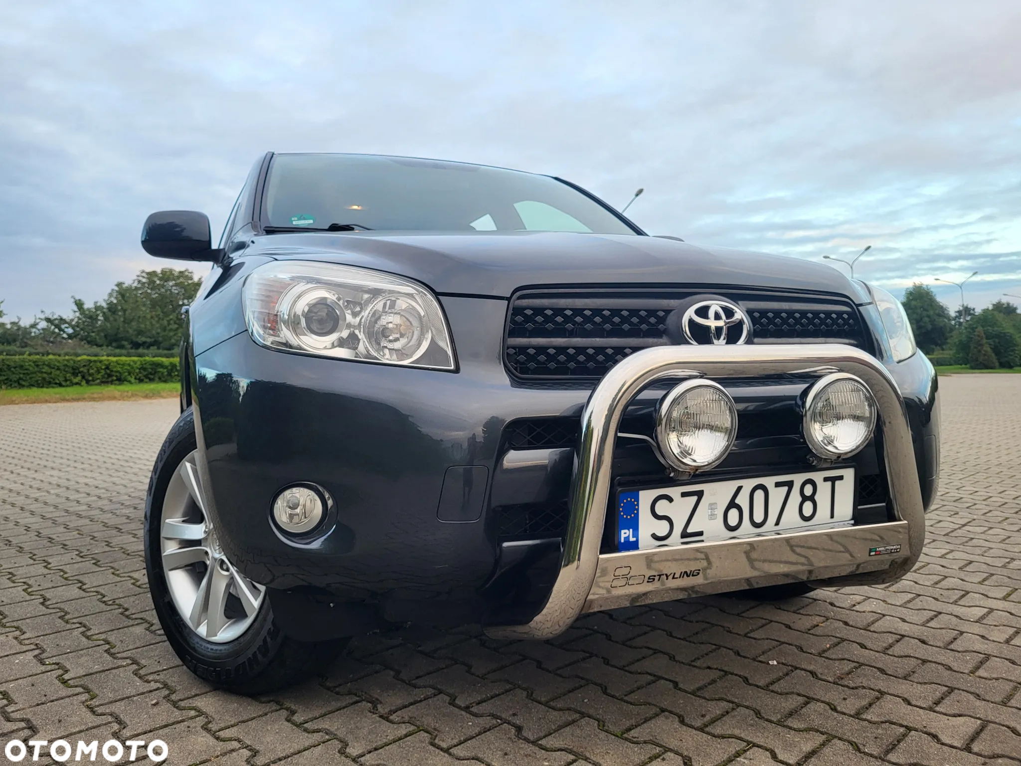 Toyota RAV4 2.0 VVT-i Sol - 2