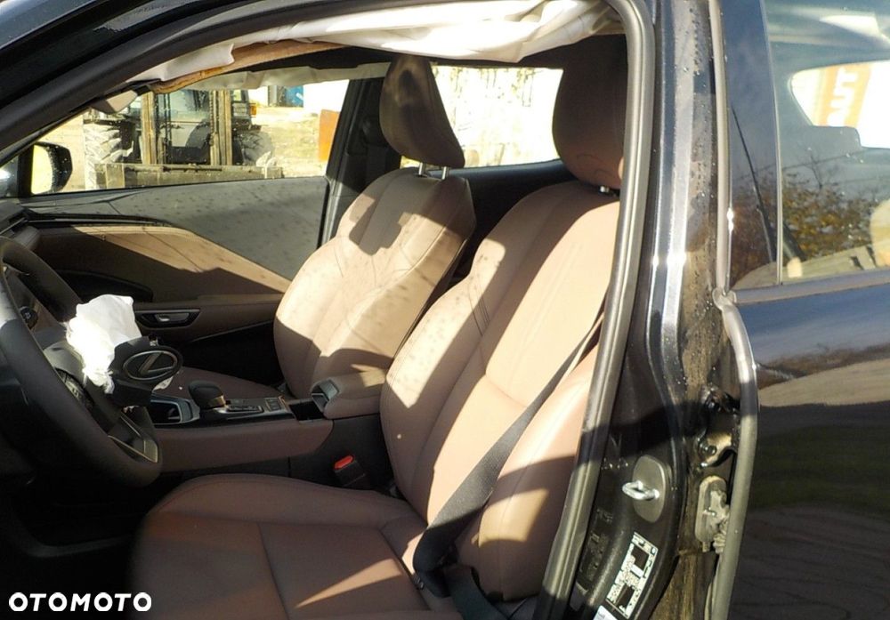 Lexus LBX - 20