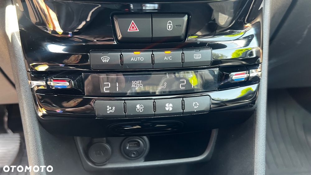 Peugeot 2008 BlueHDi FAP 120 STOP & START Allure - 33