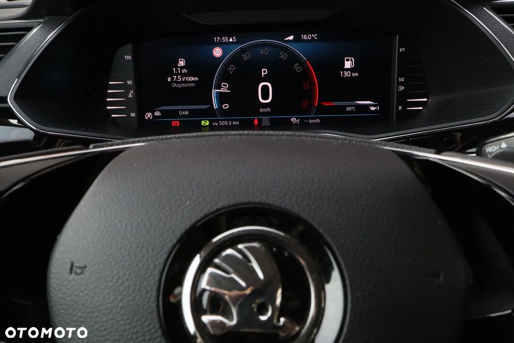 Skoda Superb 2.0 TSI L&K DSG - 37