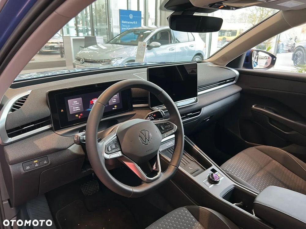 Volkswagen T-Roc - 5