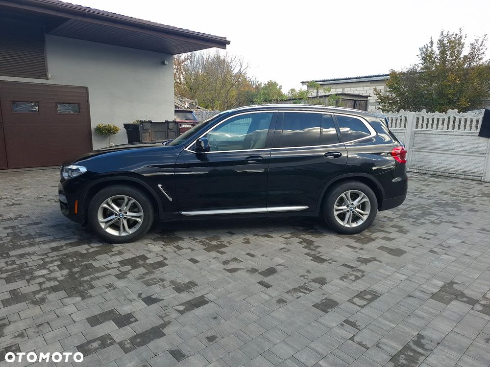 BMW X3 xDrive30i GPF Luxury Line - 3