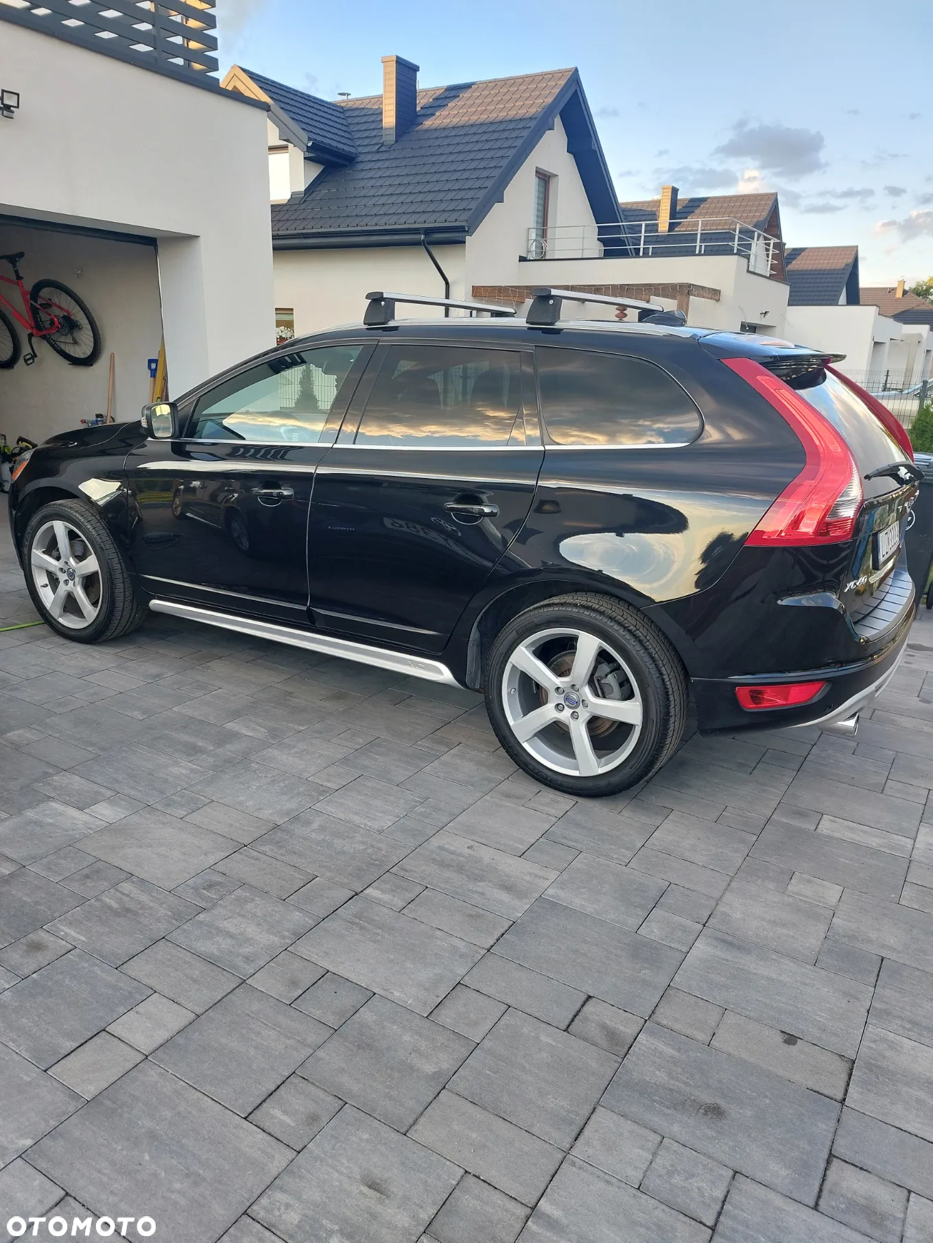 Volvo XC 60 T6 AWD R-Design - 5