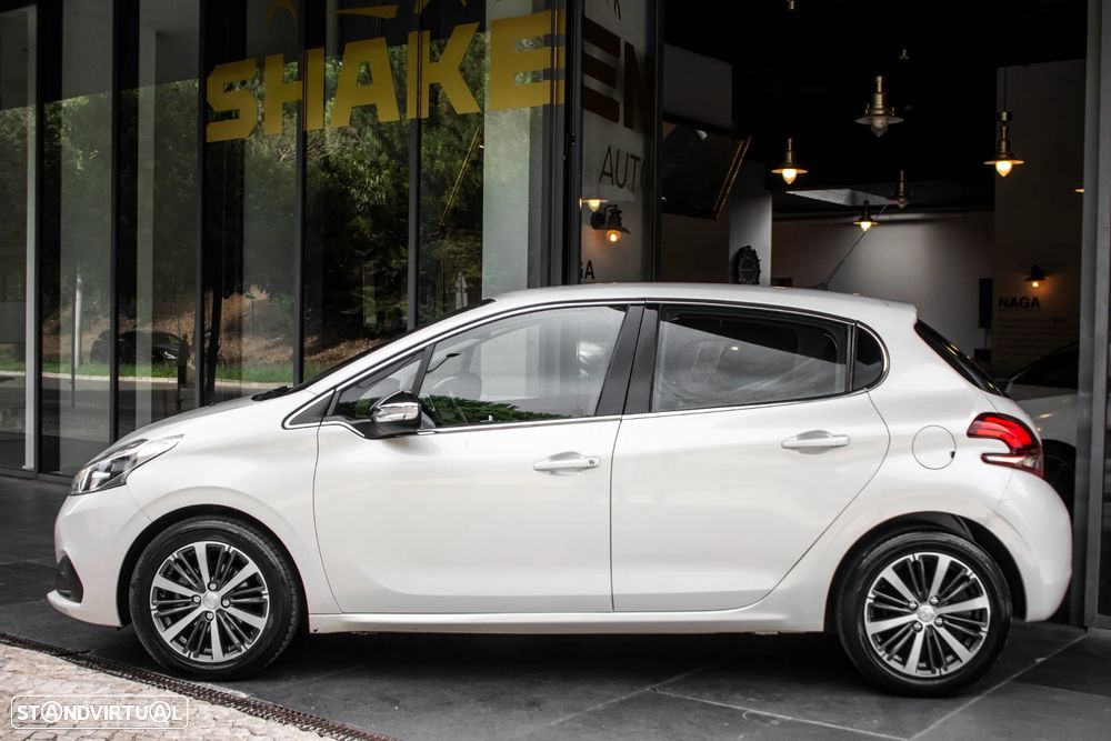 Peugeot 208 PureTech 82 Start & Stop Allure - 2