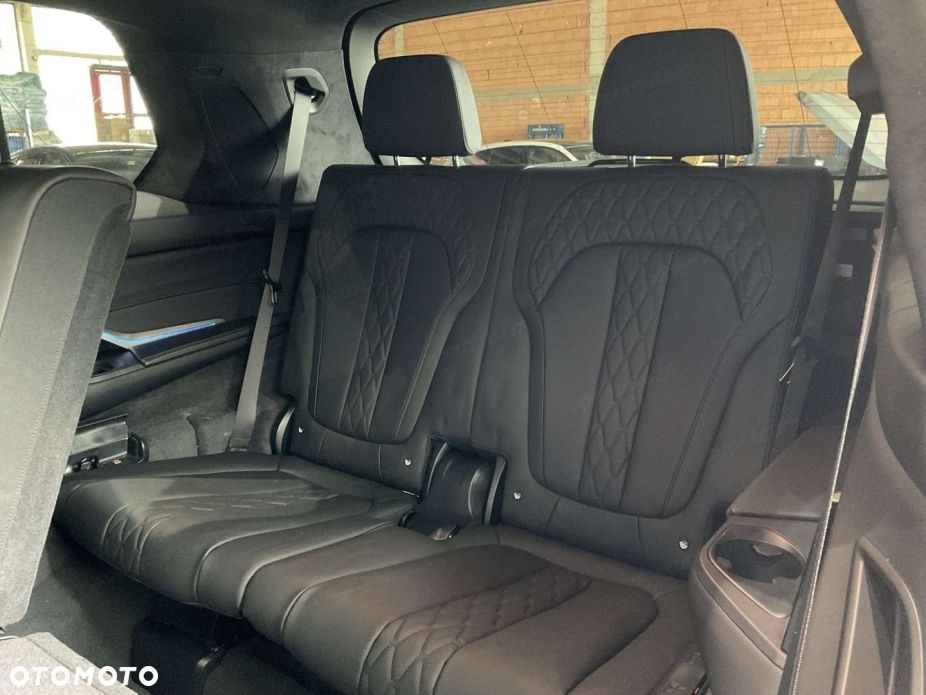 BMW X7 M60i xDrive mHEV sport - 15