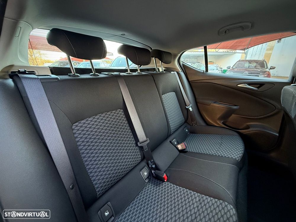 Opel Astra 1.6 CDTI Dynamic S/S - 8