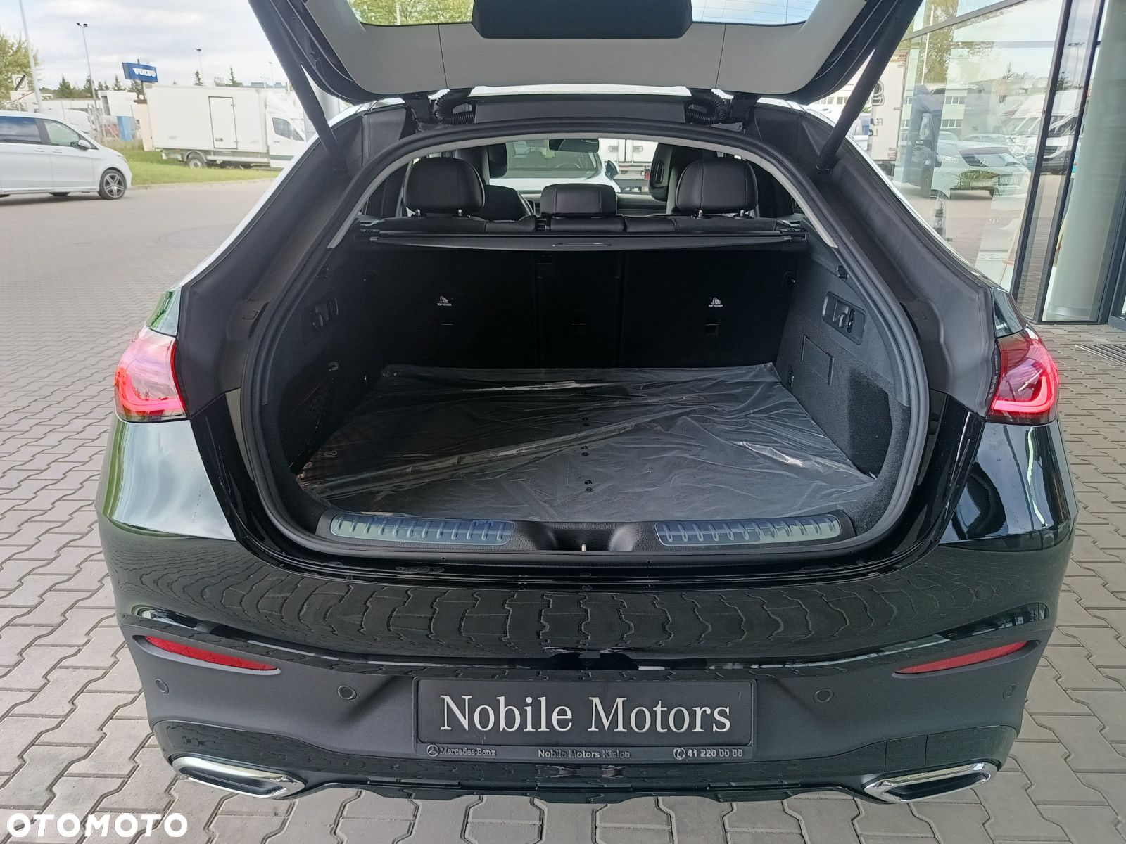 Mercedes-Benz GLC - 32