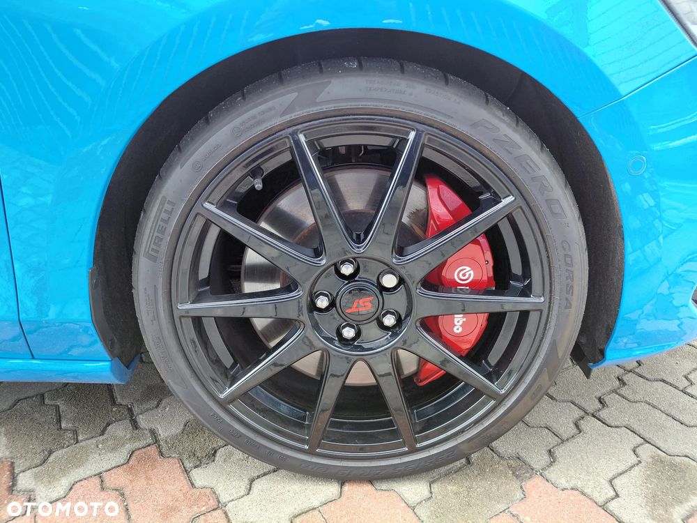 Ford Focus 2.3 EcoBoost ST X Edition - 32