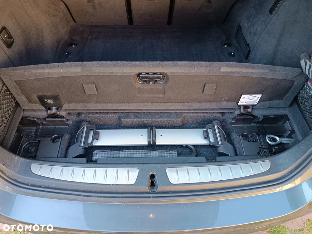 BMW Seria 3 318d Touring - 16