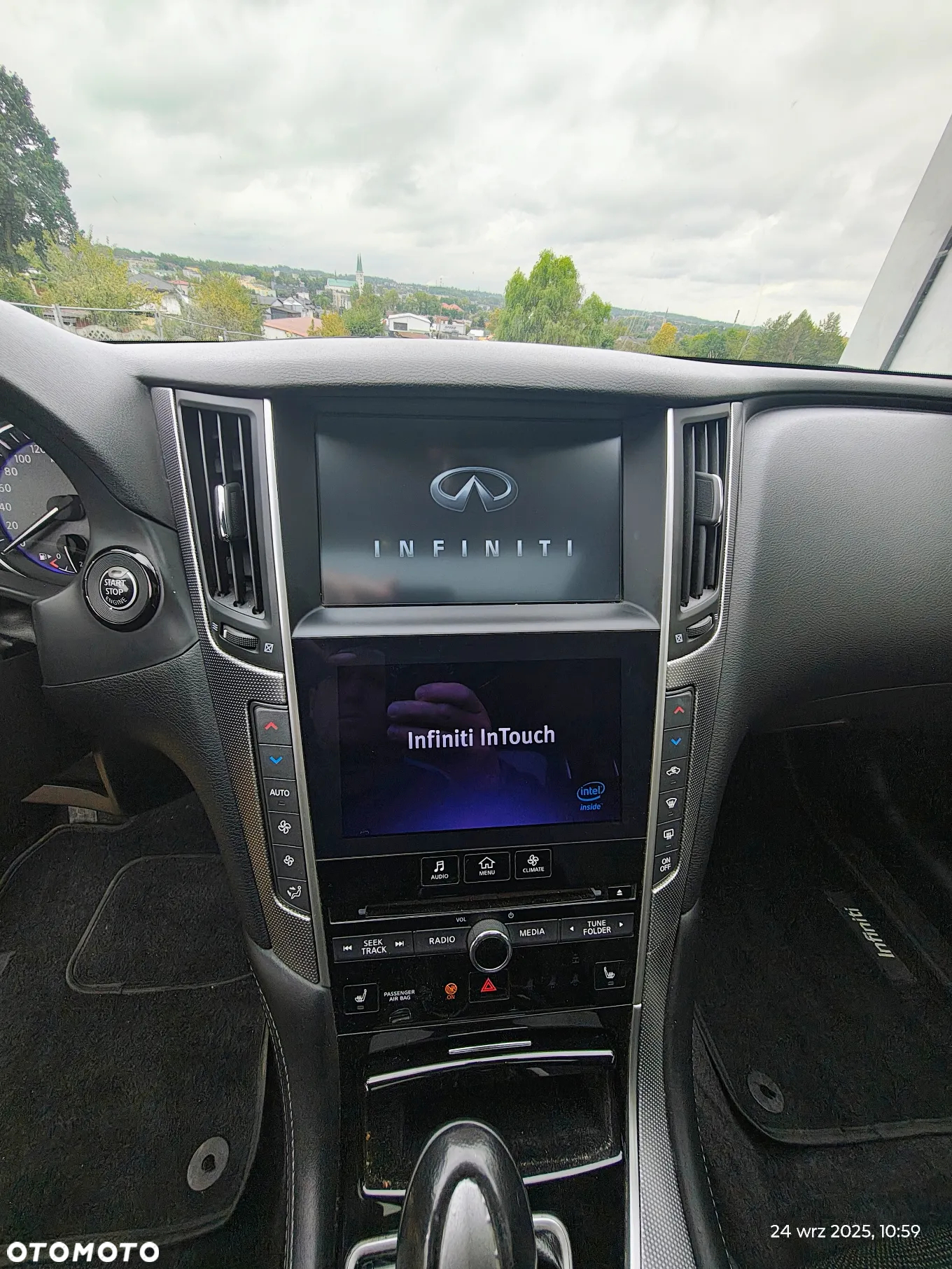 Infiniti Q50 2.2d - 23